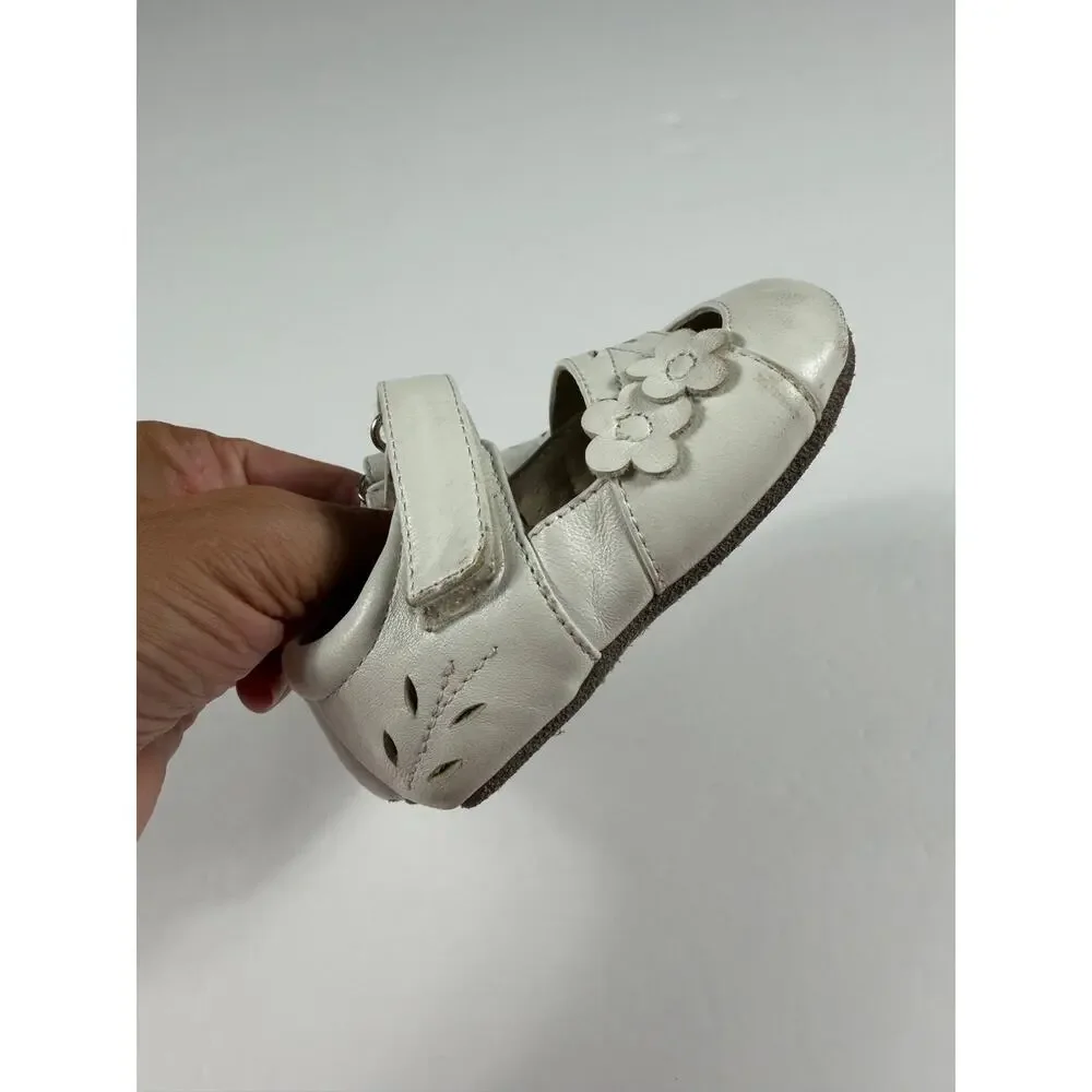 See Kai Run Smaller White Leather Floral Mary Jane Shoes 6–9 Months